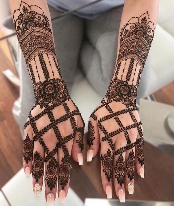 Cute Henna Patterns for Wedding Ceremonies